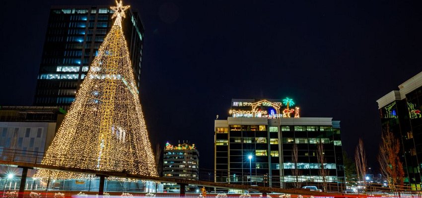 Kelowna’s Tree of Hope light-up festival will have an ice rink, holiday market and more